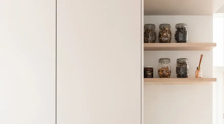 Uusi keittiö ja sujuva keittiöremontti.